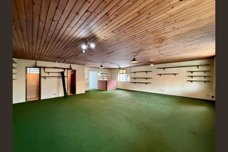 Casa à venda com 491m², 4 quartos e 6 vagas Casa à venda com 491m², 4 quartos e 6 vagasSalão Superior