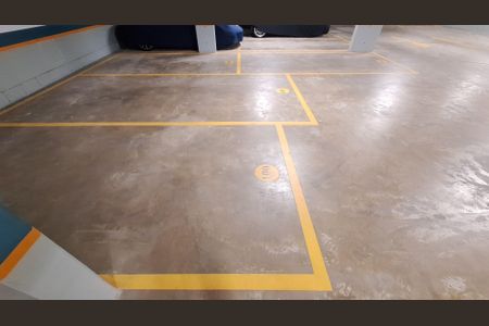 Apartamento à venda com 220m², 4 quartos e 4 vagas Apartamento à venda com 220m², 4 quartos e 4 vagasVagas garagem