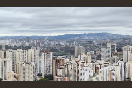 Apartamento à venda com 220m², 4 quartos e 4 vagas Apartamento à venda com 220m², 4 quartos e 4 vagasVista