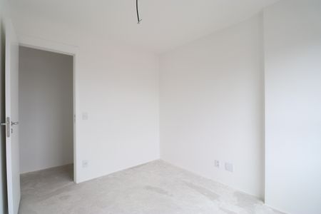 Apartamento à venda com 220m², 4 quartos e 4 vagasQuarto 2