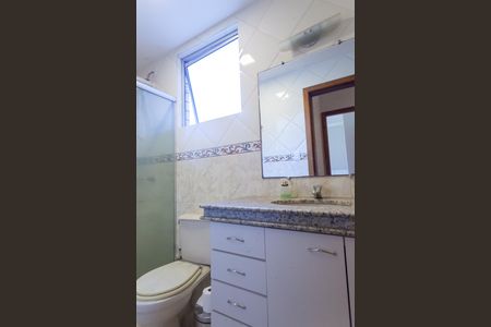 Apartamento à venda com 120m², 3 quartos e 1 vaga Apartamento à venda com 120m², 3 quartos e 1 vagaBanheiro Social