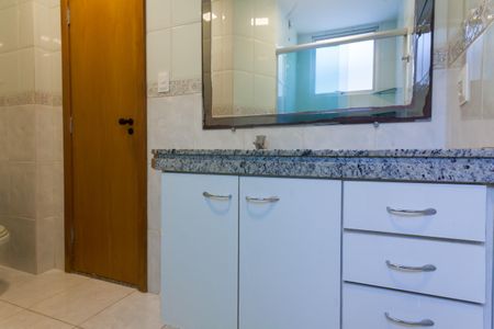 Apartamento à venda com 120m², 3 quartos e 1 vaga Apartamento à venda com 120m², 3 quartos e 1 vagaBanheiro da Suíte 1