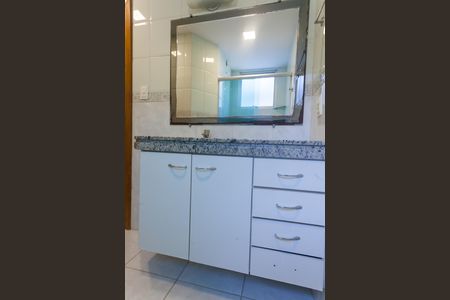 Apartamento à venda com 120m², 3 quartos e 1 vaga Apartamento à venda com 120m², 3 quartos e 1 vagaBanheiro da Suíte 1