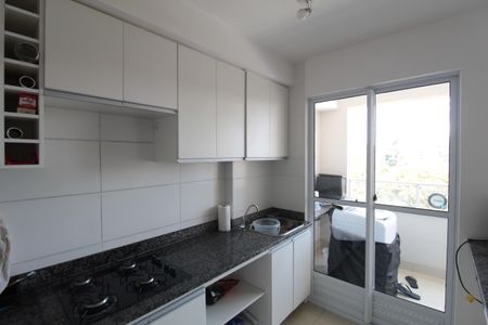 Apartamento à venda com 60m², 2 quartos e 2 vagasCozinha e Área de Serviço