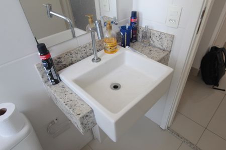 Apartamento à venda com 60m², 2 quartos e 2 vagasBanheiro Social