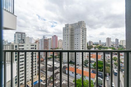 Apartamento à venda com 80m², 3 quartos e 1 vaga Apartamento à venda com 80m², 3 quartos e 1 vagaSacada da Suíte