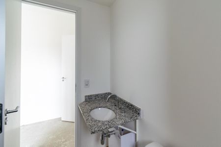 Apartamento à venda com 80m², 3 quartos e 1 vaga Apartamento à venda com 80m², 3 quartos e 1 vagaBanheiro da Suíte