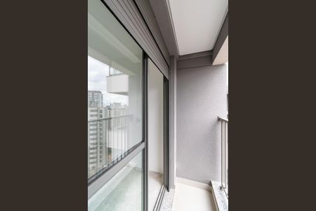 Apartamento à venda com 80m², 3 quartos e 1 vaga Apartamento à venda com 80m², 3 quartos e 1 vagaSacada da Suíte