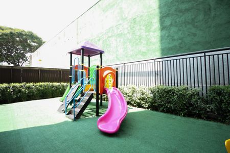 Apartamento à venda com 39m², 2 quartos e sem vagaÁrea comum