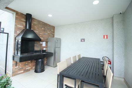 Apartamento à venda com 39m², 2 quartos e sem vagaÁrea comum