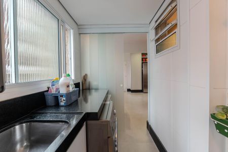 Apartamento à venda com 163m², 3 quartos e 1 vaga Apartamento à venda com 163m², 3 quartos e 1 vagaÁrea de Serviço