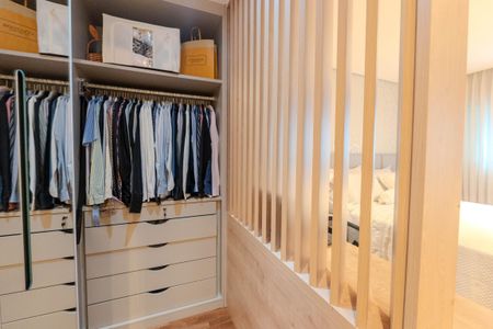 Apartamento à venda com 163m², 3 quartos e 1 vaga Apartamento à venda com 163m², 3 quartos e 1 vagaCloset da suíte 1