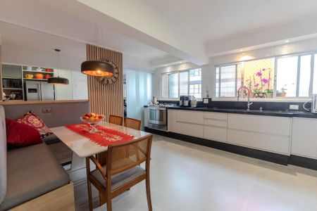 Apartamento à venda com 163m², 3 quartos e 1 vaga Apartamento à venda com 163m², 3 quartos e 1 vagaCozinha