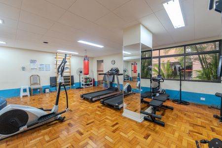 Apartamento à venda com 163m², 3 quartos e 1 vaga Apartamento à venda com 163m², 3 quartos e 1 vagaÁrea comum - Academia