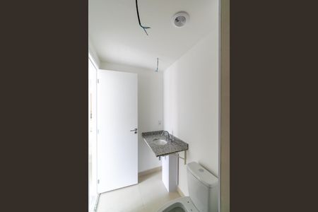 Apartamento à venda com 60m², 2 quartos e 1 vaga Apartamento à venda com 60m², 2 quartos e 1 vagaBanheiro da Suíte