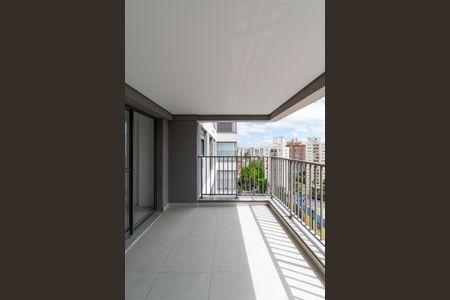 Apartamento à venda com 60m², 2 quartos e 1 vaga Apartamento à venda com 60m², 2 quartos e 1 vagaVaranda