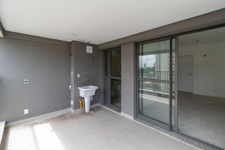 Apartamento à venda com 60m², 2 quartos e 1 vaga Apartamento à venda com 60m², 2 quartos e 1 vagaVaranda