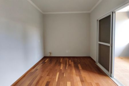 Casa de condomínio à venda com 334m², 4 quartos e 4 vagas Casa de condomínio à venda com 334m², 4 quartos e 4 vagasSuíte 3