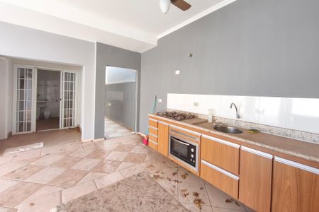 Casa de condomínio à venda com 334m², 4 quartos e 4 vagas Casa de condomínio à venda com 334m², 4 quartos e 4 vagasÁrea gourmet