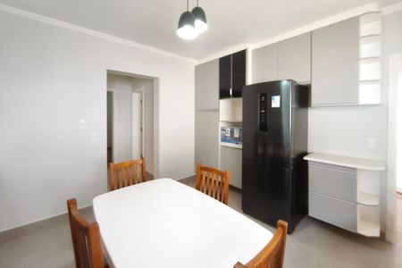 Casa de condomínio à venda com 334m², 4 quartos e 4 vagas Casa de condomínio à venda com 334m², 4 quartos e 4 vagasCozinha