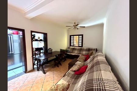 Sala de casa à venda com 3 quartos, 194m² em Vila Rosalia, Guarulhos