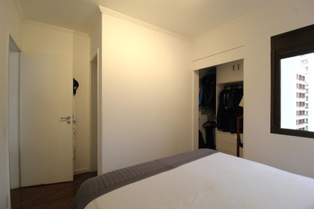 Suíte de apartamento para alugar com 1 quarto, 60m² em Vila Nova Conceição, São Paulo