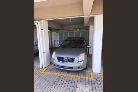Garagem de apartamento para alugar com 3 quartos, 84m² em Jardim Carvalho, Porto Alegre