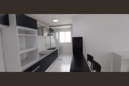 Cozinha de apartamento para alugar com 3 quartos, 84m² em Jardim Carvalho, Porto Alegre
