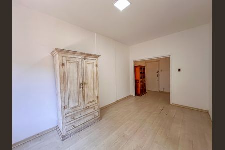Apartamento à venda com 35m², 1 quarto e sem vagaQuarto