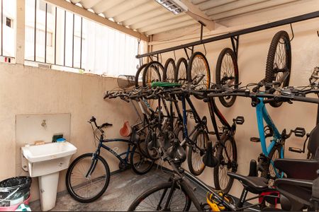 Apartamento à venda com 80m², 2 quartos e 1 vagaÁrea Comum - Bicicletário