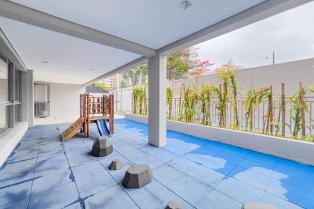 Apartamento à venda com 131m², 3 quartos e 2 vagas Apartamento à venda com 131m², 3 quartos e 2 vagasÁrea comum - Playground