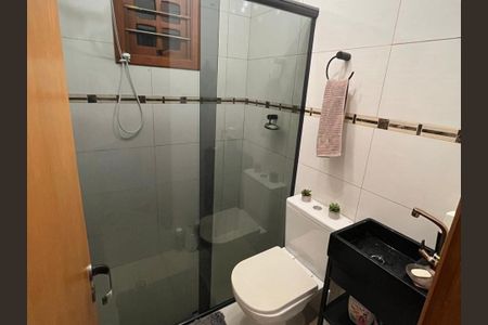Casa à venda com 190m², 3 quartos e 2 vagasBanheiro Social