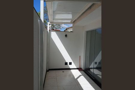 Varanda de casa para alugar com 3 quartos, 59m² em Xangri-Lá, Contagem