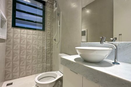 Banheiro de apartamento à venda com 1 quarto, 35m² em Copacabana, Rio de Janeiro