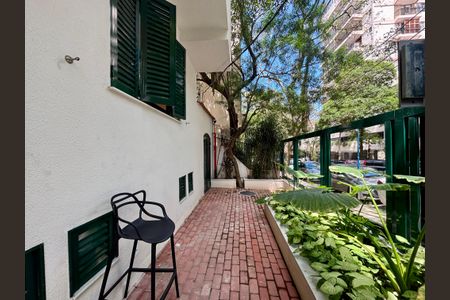 Apartamento à venda com 58m², 1 quarto e sem vaga Apartamento à venda com 58m², 1 quarto e sem vagaPortaria
