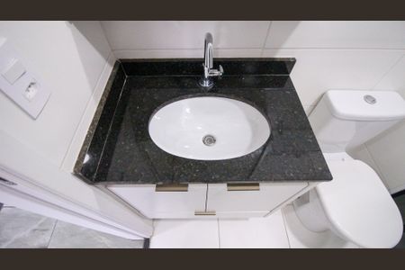 Apartamento à venda com 41m², 2 quartos e 1 vaga Apartamento à venda com 41m², 2 quartos e 1 vagaBanheiro