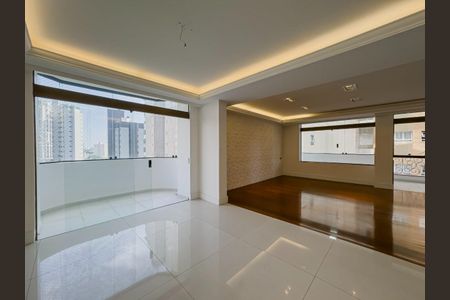 Casa para alugar com 5 quartos, 400m² em Nova Petrópolis, São Bernardo do Campo