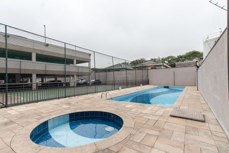 Apartamento à venda com 48m², 2 quartos e 1 vaga Apartamento à venda com 48m², 2 quartos e 1 vagaÁrea comum - Piscina