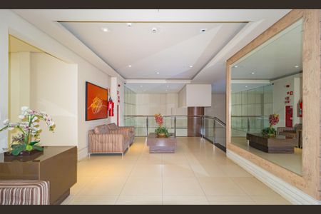 Apartamento à venda com 84m², 2 quartos e 2 vagas Apartamento à venda com 84m², 2 quartos e 2 vagasHall social