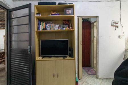 Casa à venda com 64m², 2 quartos e 4 vagasSala - Casa 2