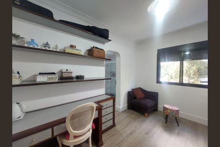 Apartamento à venda com 280m², 4 quartos e 4 vagas Apartamento à venda com 280m², 4 quartos e 4 vagasSuíte 1