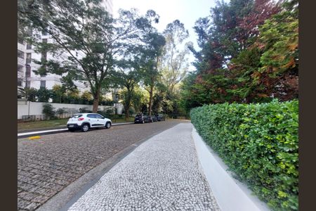 Apartamento à venda com 280m², 4 quartos e 4 vagas Apartamento à venda com 280m², 4 quartos e 4 vagasÁrea comum