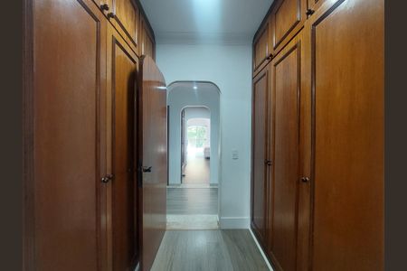 Apartamento à venda com 280m², 4 quartos e 4 vagas Apartamento à venda com 280m², 4 quartos e 4 vagasSuíte 1