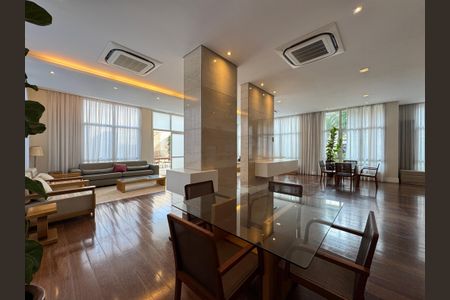 Apartamento à venda com 184m², 3 quartos e 3 vagasÁrea comum