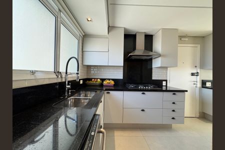 Apartamento à venda com 184m², 3 quartos e 3 vagasCozinha