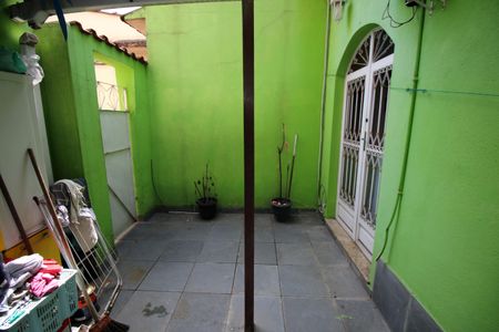 Casa à venda com 100m², 3 quartos e sem vagaÁrea de Serviço