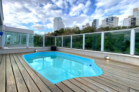 Apartamento à venda com 260m², 4 quartos e 5 vagasPiscina