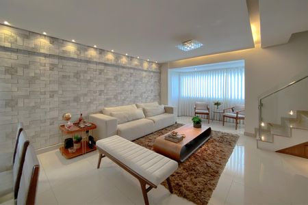 Apartamento à venda com 260m², 4 quartos e 5 vagasSala