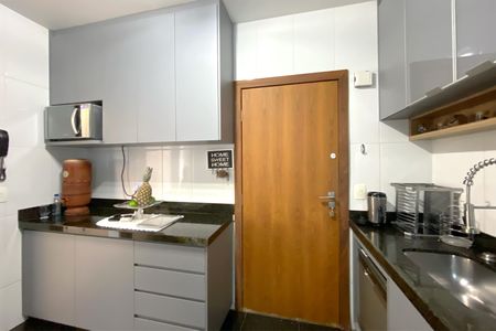 Apartamento à venda com 260m², 4 quartos e 5 vagasCozinha