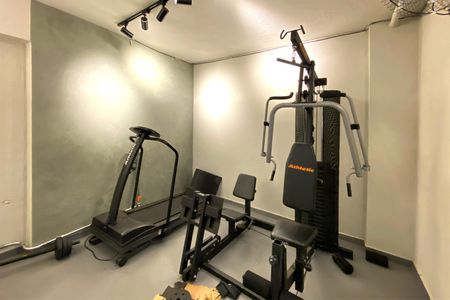 Apartamento à venda com 260m², 4 quartos e 5 vagasÁrea comum - Academia